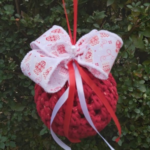 Horgolt karácsonyi függődísz, piros színű óriási méretű gömb , Karácsony, Karácsonyi lakásdekoráció, Karácsonyi lakásdíszek, Horgolás, MESKA