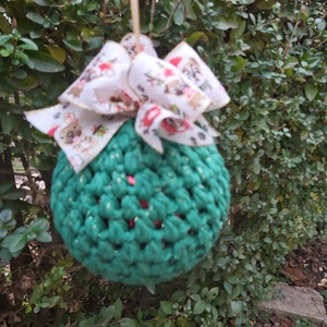 Horgolt karácsonyi függődísz, zöld színű óriási méretű gömb , Karácsony, Karácsonyi lakásdekoráció, Karácsonyi lakásdíszek, Horgolás, MESKA