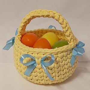 Horgolt sárga színű tavaszi kiskosár - otthon & életmód - dekoráció - asztal és polc dekoráció - dekorációs tál, tartó - Meska.hu