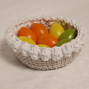 Horgolt tulipános kosár - otthon & életmód - tárolás & rendszerezés - tárolókosár - Meska.hu