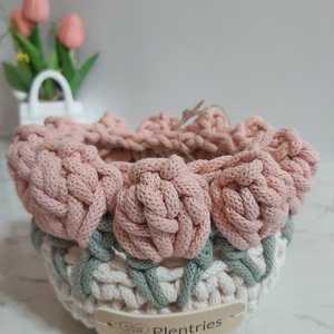 Horgolt tulipános kiskosár - Meska.hu