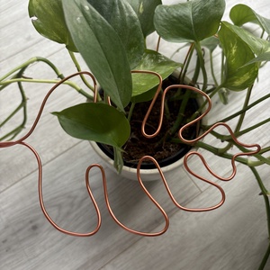 Réz monstrea körülölelő, Otthon & Életmód, Dekoráció, Virágdísz és tartó, Virágtartó, Fémmegmunkálás, MESKA