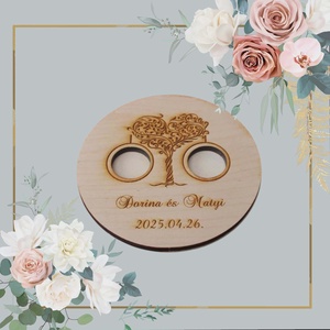 Egyedi fa gyűrűtartó esküvőre � gravírozott, kör alakú (PL09), Esküvő, Kiegészítők, Gyűrűtartó & Gyűrűpárna, Famegmunkálás, MESKA