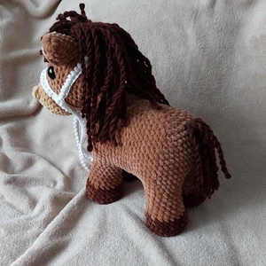 Horgolt lovacska - nagy méretű 27x25 cm  - játék & sport - plüssállat & játékfigura - ló - Meska.hu