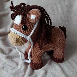 Horgolt lovacska - nagy méretű 27x25 cm  - játék & sport - plüssállat & játékfigura - ló - Meska.hu