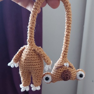 Sid, horgolt lajhár 30 cm - játék & sport - plüssállat & játékfigura - plüss mesefigurák - Meska.hu