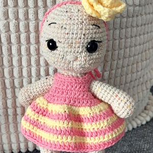 Horgolt nyuszi, levehető ruhában - játék & sport - plüssállat & játékfigura - nyuszi - Meska.hu