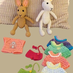 Horgolt nyuszik, ruhákkal (11 db), Játék & Sport, Plüssállat & Játékfigura, Nyuszi, Horgolás, Varrás, MESKA