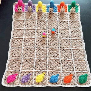 Horgolt társasjáték - csigafutam, Játék & Sport, Táblajáték és Kártyajáték, Társasjátékok, Dobókocka, Horgolás, Varrás, MESKA