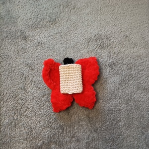 Horgolt piros pillangó ujjbáb  - játék & sport - bábok - ujjbáb - Meska.hu