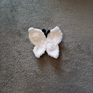 Horgolt fehér pillangó ujjbáb , Játék & Sport, Bábok, Ujjbáb, Horgolás, MESKA