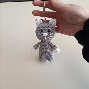 Horgolt cica kulcstartó  - Meska.hu