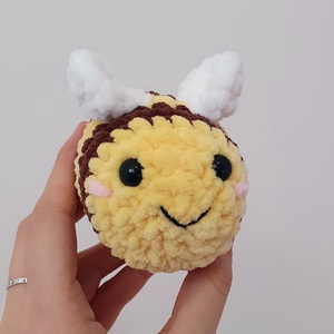Horgolt amigurumi plüss méhecske - Meska.hu