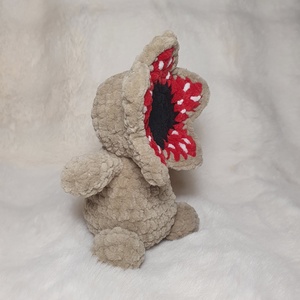 Horgolt amigurumi plüss szörnyecske - játék & sport - plüssállat & játékfigura - más figura - Meska.hu