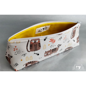 Háromszög formájú neszeszer / sminkes táska / tolltartó - Barna macskák - táska & tok - neszesszer - Meska.hu