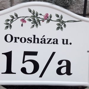 Utca/Házszám tábla rózsával  - otthon & életmód - ház & kert - házszám - Meska.hu