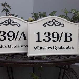 Házszám/utca tábla ornamentikus mintával - otthon & életmód - ház & kert - házszám - Meska.hu