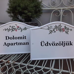 Utca/Házszám tábla rózsával  - otthon & életmód - ház & kert - házszám - Meska.hu