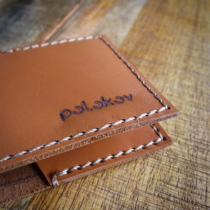 RENO Sand - Diákigazolvány tok - Kivehető műanyag tokkal - Fekvő - 7,5 x 10,5 cm - Polokov Leather Goods, Táska & Tok, Pénztárca & Más tok, Kártyatartó & Irattartó, Bőrművesség, Varrás, MESKA