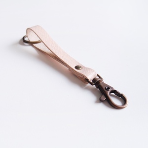 Sand Salmon MINI Karabineres duplakarikás kulcstartó, Táska & Tok, Kulcstartó & Táskadísz, Kulcstartó, Bőrművesség, MESKA