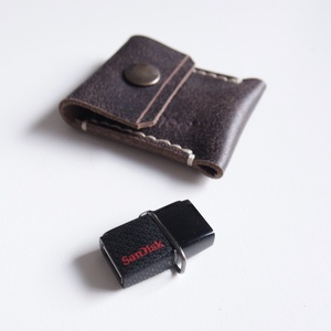 Dark Marsabit Extra mini bőr tok, Táska & Tok, Kézitáska & válltáska, Belső rendező, Varrás, Bőrművesség, MESKA