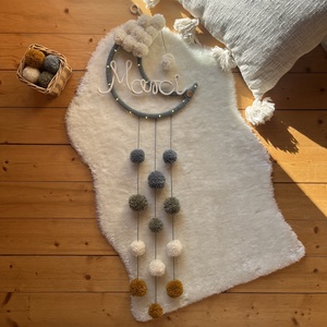 Világító hold fali dísz névvel, pompom éjszakai lámpa, éjjeli világítás - pompon hold éjjeli fény, Ajándék névvel, Otthon & Életmód, Babaszoba, gyerekszoba, Babaszoba dekoráció, , MESKA