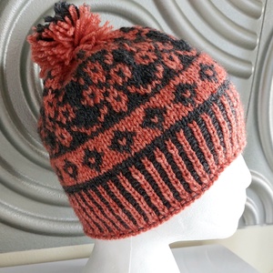 Kézzel kötött norvég mintás sapka  - ruha & divat - sál, sapka, kendő - sapka - Meska.hu