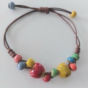 Makramé karkötő kerámia gyöngyökkel  - ékszer - karkötő - fonott karkötő - Meska.hu