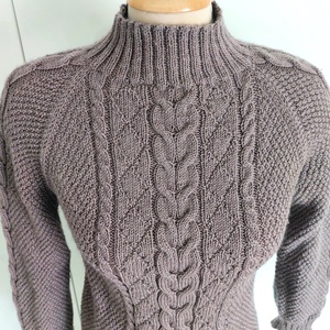Kézzel kötött pulóver � mogyoróbarna, merino gyapjúból 38/40 méret - ruha & divat - női ruha - pulóver - Meska.hu