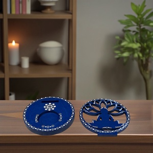 Buddha szimbólumos fa mécsestartó sötétkék, acélkék és fehér pontmandala díszítéssel, ajándék ledes mécsessel - otthon & életmód - gyertya, illat, aroma - mécses és mécsestartó - Meska.hu