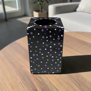 Hasáb alakú fa mécsestartó a lila három árnyalatával festett pontmandala díszítéssel, 8x5 cm - otthon & életmód - gyertya, illat, aroma - mécses és mécsestartó - Meska.hu