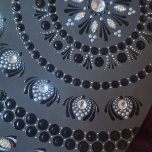 Szikrázó Éjszaka- szív alakú feszített vászon mandala 25cm kristályokkal díszítve - otthon & életmód - dekoráció - spiritualitás - mandala - Meska.hu