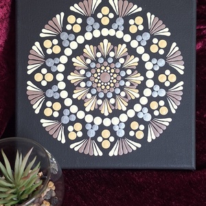 Lágy harmónia-kézzel pontozott egyedi mandala vászonkép 20x20cm  - Meska.hu