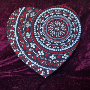 Szeretet-mandala-30cm-szív alakú feszített vászon festmény  - otthon & életmód - dekoráció - spiritualitás - mandala - Meska.hu