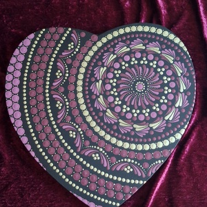 Szív alakú pontozott mandala-Egyedi lakásdekoráció 25cm  - otthon & életmód - dekoráció - spiritualitás - mandala - Meska.hu
