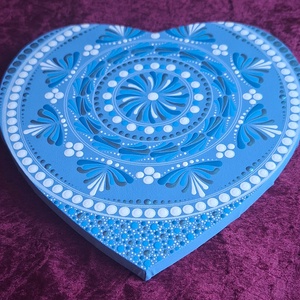 Nyugalom szív alakú mandala 28-30 cm - művészet - festmény - akril - Meska.hu
