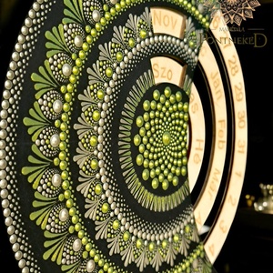 Mandala öröknaptár, álló, zöldarany-fehérarany (25 cm átmérőjű) - otthon & életmód - dekoráció - fali és függő dekoráció - falinaptár & öröknaptár - Meska.hu