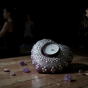 Szív alakú mandala mécsestartó (lila- gyöngyház fehér), , Festett tárgyak, Gipszöntés, MESKA