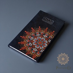 Mandala határidőnapló 2026, kisméretű, heti beosztású (fekete) - otthon & életmód - papír, írószer - naptár & tervező - Meska.hu