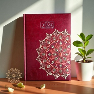 Nagy méretű (A/5) 2026-os mandala határidőnapló (bordó) - Meska.hu
