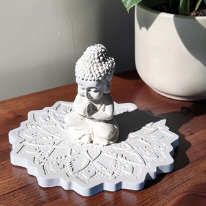 Buddha szobor mandalás alátéttel - Meska.hu