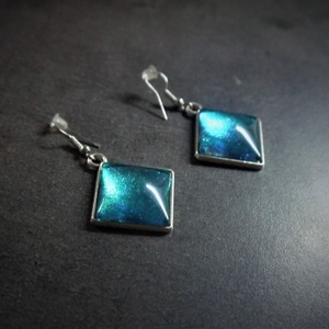 Üvegmozaik fülbevaló több színben  (2x2cm) - INGYEN POSTA - ékszer - fülbevaló - lógó fülbevaló - Meska.hu