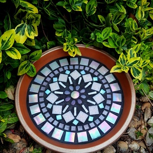 REKREDENC -  Mozaikos mandala madáritató foszforeszkáló kövekkel (25 cm) - otthon & életmód - ház & kert - madáretető & itató - Meska.hu