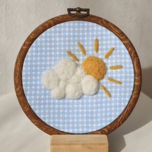 Kézzel nemezelt napocskás kép - Meska.hu