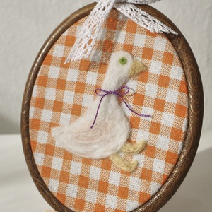 Kézzel nemezelt liba - baba - mama - babaszoba dekoráció - babaszoba kép - Meska.hu