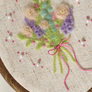 Kézzel nemezelt virágcsokor - otthon & életmód - dekoráció - dísztárgy - Meska.hu