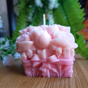 Rózsaszín Virágcsokor Gyertya Masnival � Kézzel Öntött Design Gyertya - otthon & életmód - gyertya, illat, aroma - gyertya - Meska.hu