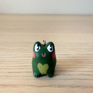 Béka charm - táska & tok - kulcstartó & táskadísz - táskadísz - Meska.hu