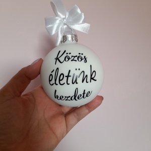 Karácsonyi gömb felirattal 1 db - karácsony - karácsonyi lakásdekoráció - karácsonyfadíszek - Meska.hu