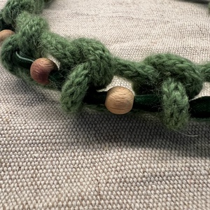 Téli kötött nyaklánc - ékszer - nyaklánc - medál nélküli nyaklánc - Meska.hu